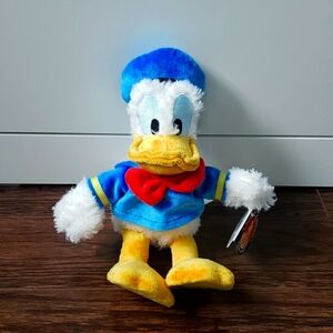 Disneyland NEW Walt Disney Park Donald Duck Authentic Disney Stuffie Souvenirs